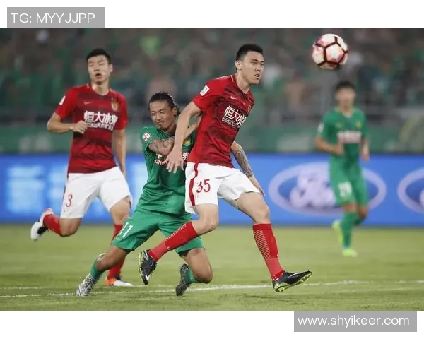 恒大与鲁能对决边裁表现引发热议赛场公正性再受关注